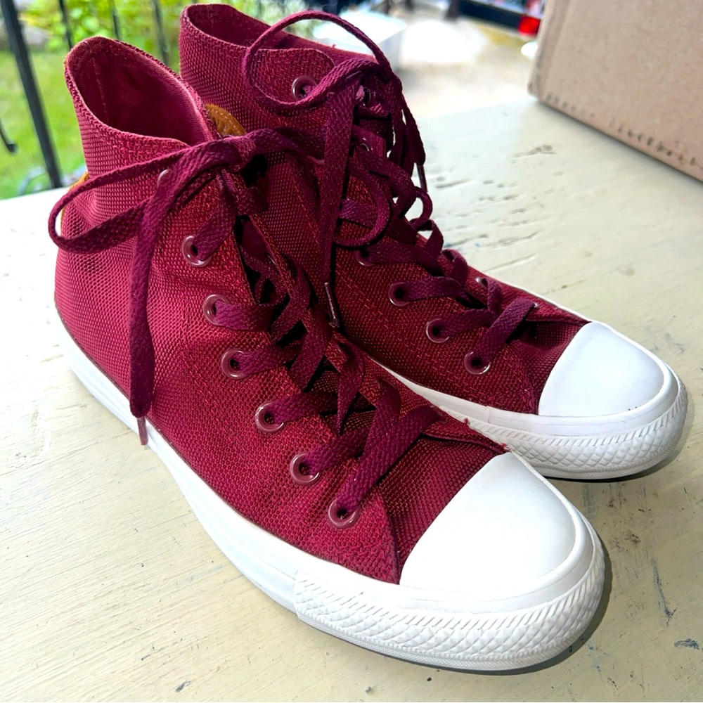 Converse Chuck Taylor All Star Maroon Backpack High Top Size M-5/W-7